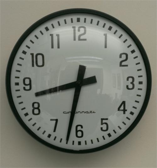 Cincinnati 9 inch 24v DC Impulse (D-6) Surface Mount Wall Clock